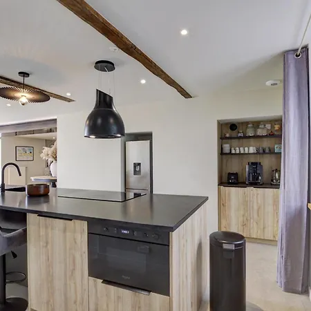 Nyaraló Maison Mitoyenne Spacieuse Avec Jardin, Terrasse Et Internet - Fr-1-496-312