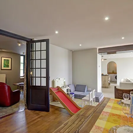 Nyaraló Maison Mitoyenne Spacieuse Avec Jardin, Terrasse Et Internet - Fr-1-496-312 *