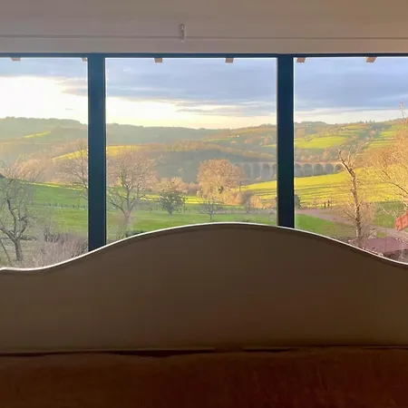Maison Mitoyenne Spacieuse Avec Jardin, Terrasse Et Internet - Fr-1-496-312 Nyaraló